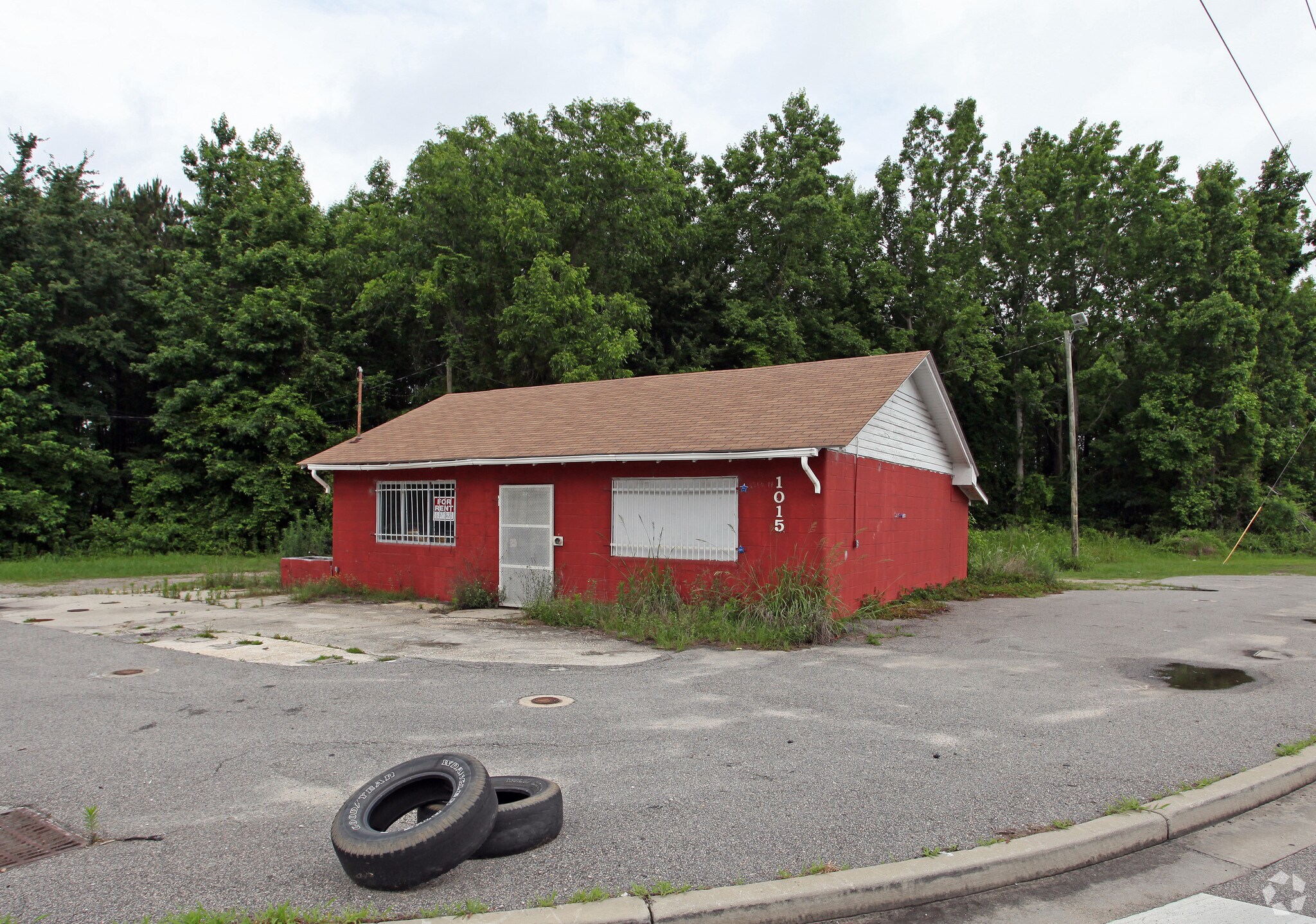 1015 E Smith St, Timmonsville, SC for lease Primary Photo- Image 1 of 4