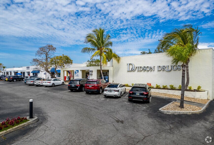 6595-6635 Midnight Pass Rd, Sarasota, FL à louer - Photo du bâtiment - Image 1 de 6