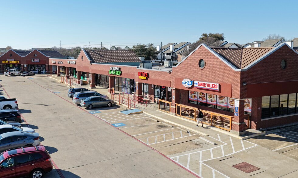 2305 S State Highway 121, Lewisville, TX à louer - Photo du bâtiment - Image 2 de 4
