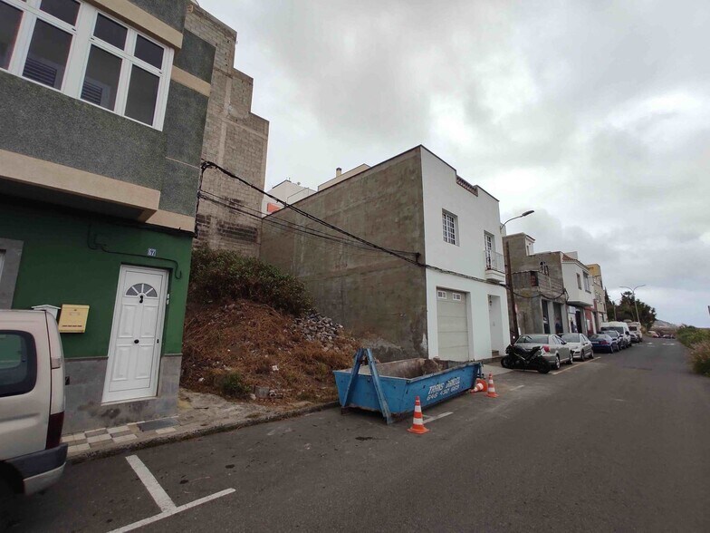 Calle Alhucemas, 69, Arucas, Las Palmas à vendre - Photo du bâtiment - Image 3 de 12