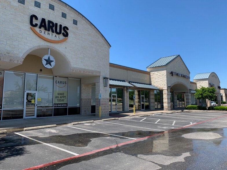 105 Wildwood Dr, Georgetown, TX for lease - Building Photo - Image 2 of 7