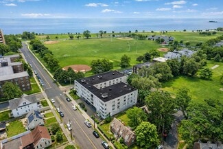 Plus de détails pour 223 Iranistan Ave, Bridgeport, CT - Multi-résidentiel à vendre