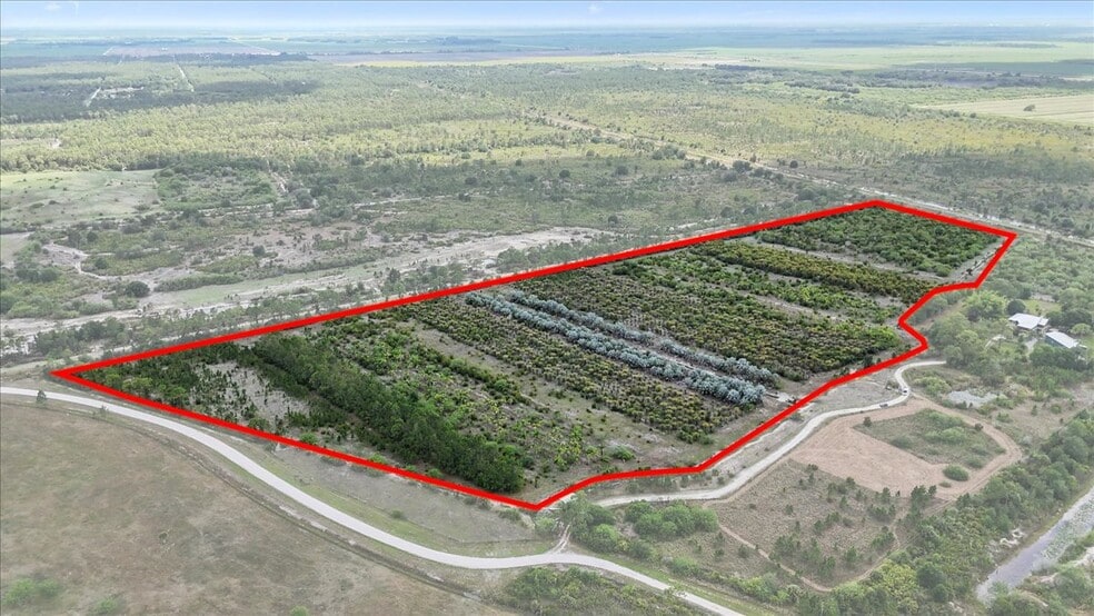 2460 Christopher Ln, Clewiston, FL for sale - Building Photo - Image 3 of 4