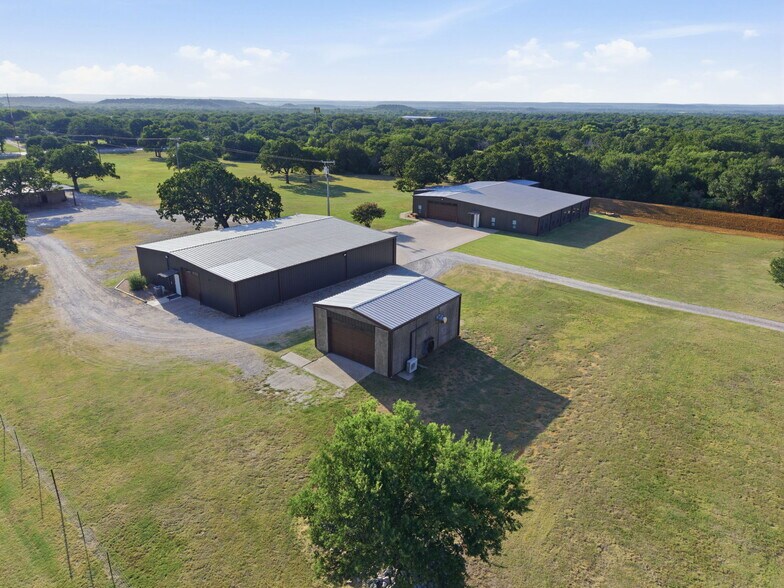 4711 S Highway 281, Mineral Wells, TX à vendre - Photo du bâtiment - Image 2 de 9
