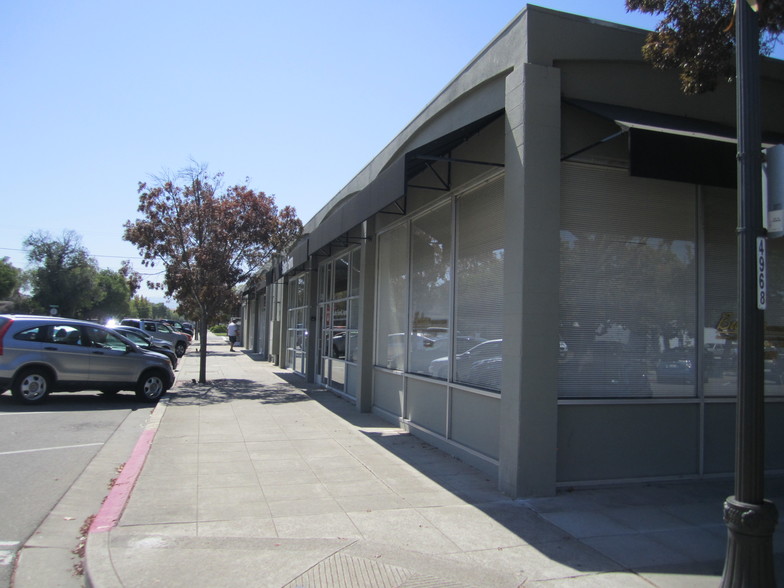 355-379 S I St, Livermore, CA for lease - Building Photo - Image 3 of 5