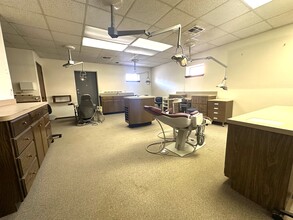 2812-2816 W Hefner Rd, Oklahoma City, OK for lease Building Photo- Image 2 of 5