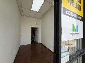 6820-6856 NW 77th Ct, Miami, FL for lease Interior Photo- Image 2 of 12