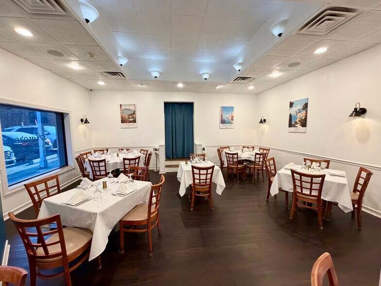 136-154 Rifle Camp Rd, Woodland Park, NJ à vendre - Photo du bâtiment - Image 3 de 23