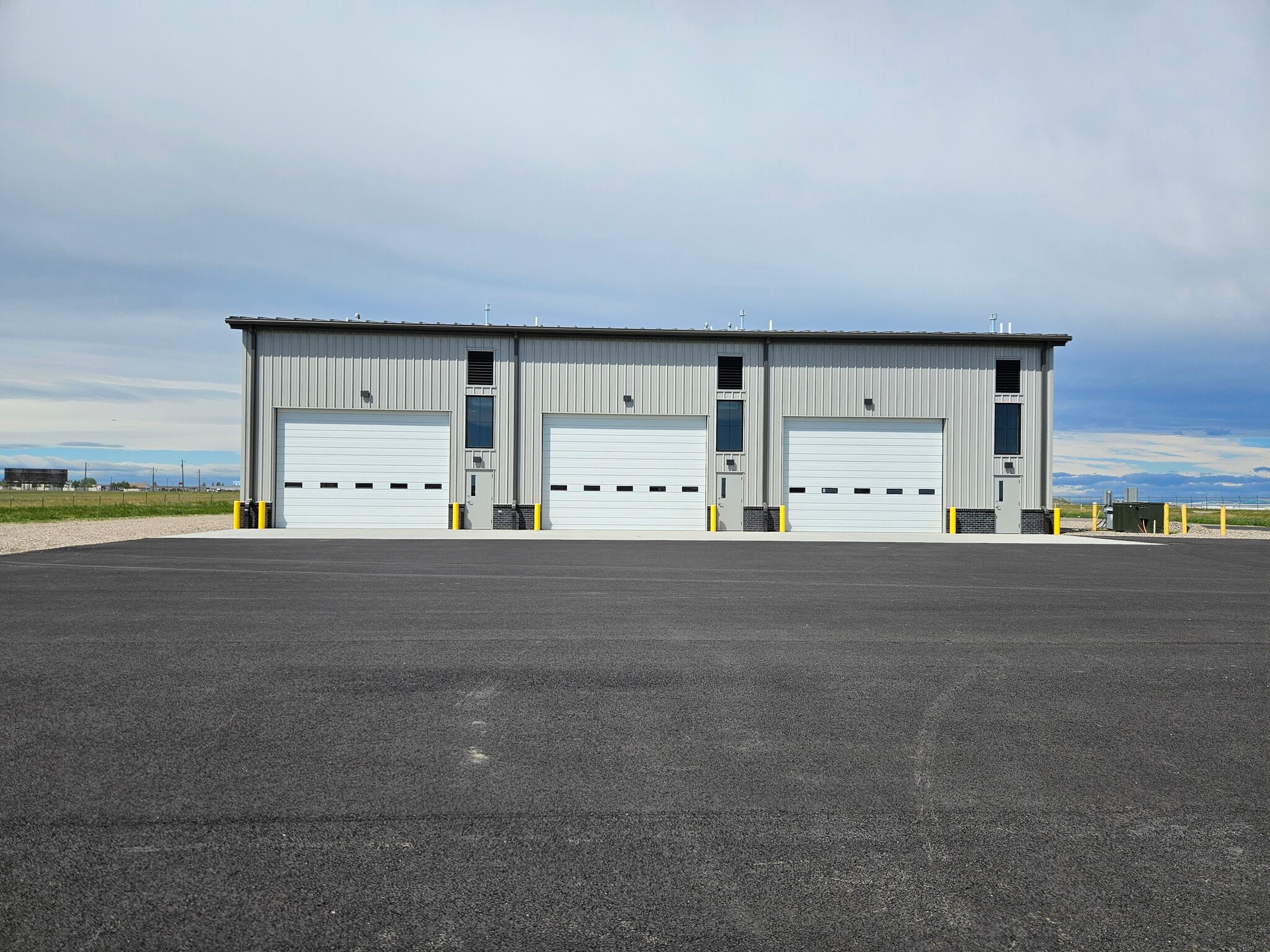 Great Falls International Airport, Great Falls, MT à vendre Photo du bâtiment- Image 1 de 13