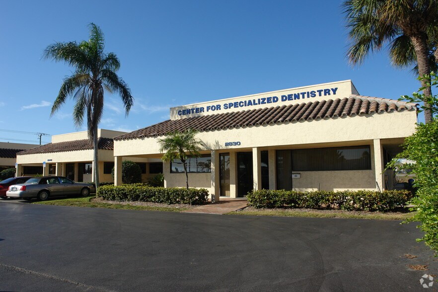 2836-2854 SE Federal Hwy, Stuart, FL à louer - Photo du bâtiment - Image 2 de 18