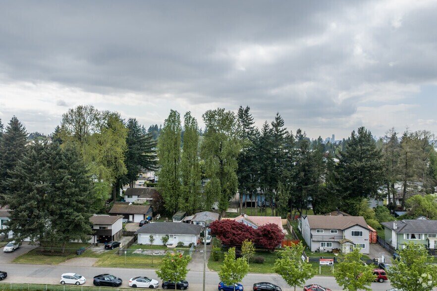 10571 133 St, Surrey, BC à vendre - Photo du bâtiment - Image 3 de 3