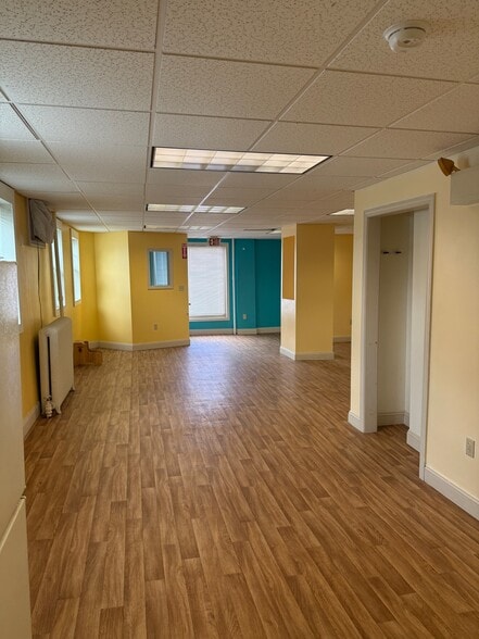 303 Pine St, Manchester, NH for lease - Building Photo - Image 3 of 8