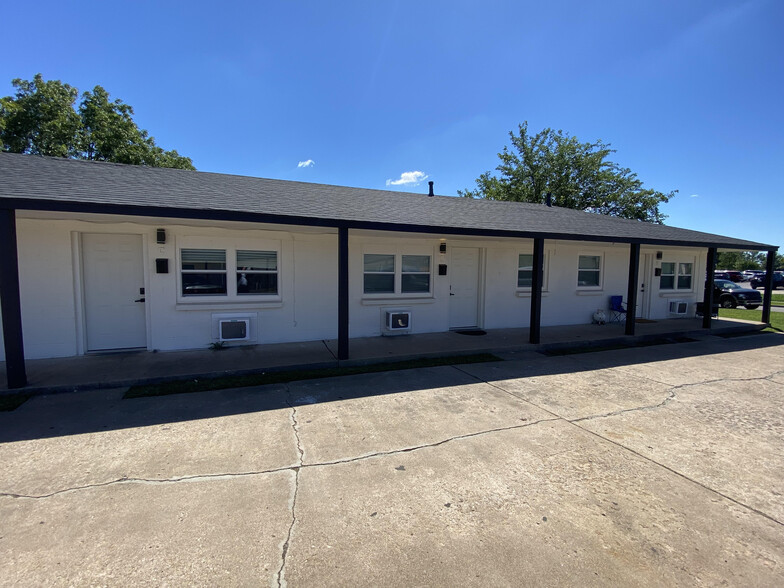 3927 E 28th St, Tulsa, OK à vendre - Photo du bâtiment - Image 1 de 8