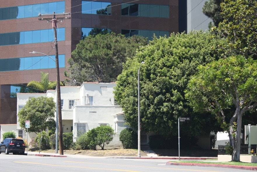 1220 Veteran Ave, Los Angeles, CA for sale - Building Photo - Image 2 of 8