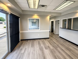 Plus de détails pour 905 S Rogers St, Clarksville, AR - Commerce de détail à louer