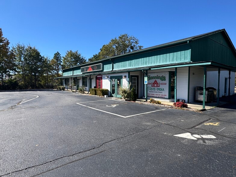 1720 US Highway 1 S, Southern Pines, NC for lease - Building Photo - Image 1 of 10