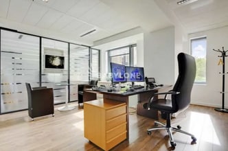 2 Bis Rue De Villiers, Levallois-Perret for lease Interior Photo- Image 2 of 6