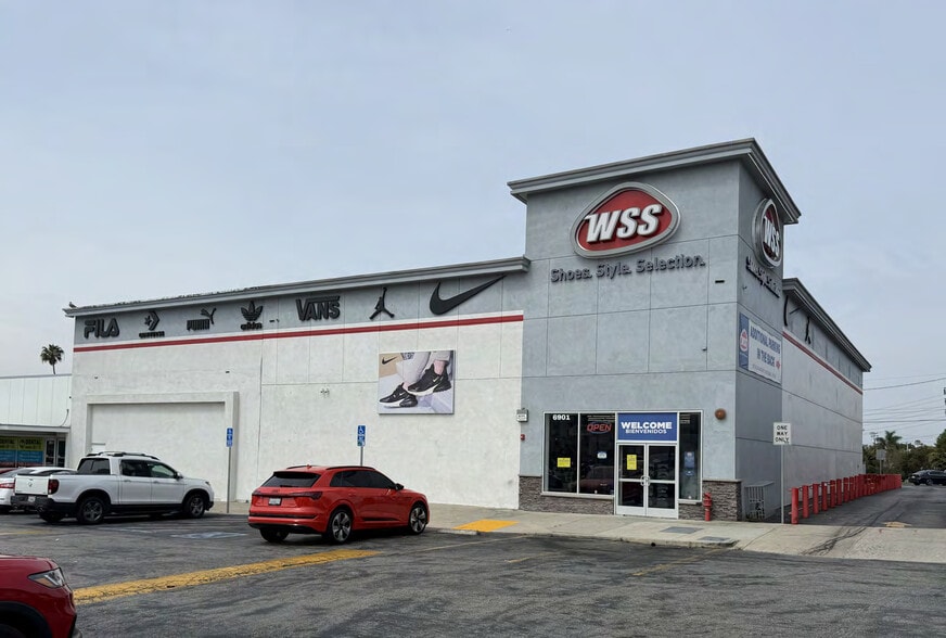 6901 La Tijera Blvd, Los Angeles, CA for lease - Primary Photo - Image 1 of 4
