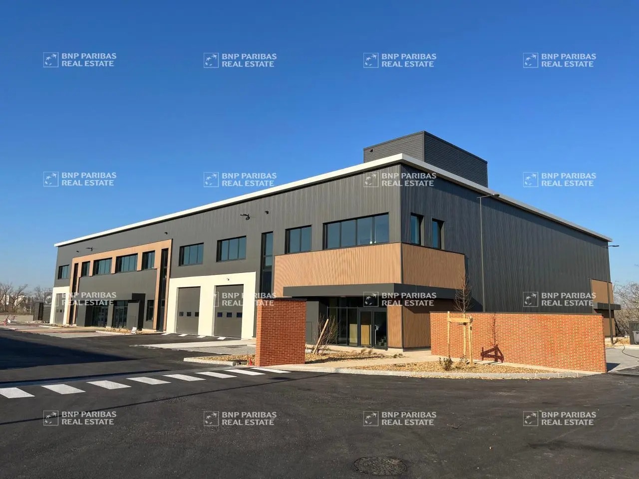 25 Route De Lyon, Saint-Priest for lease Building Photo- Image 1 of 37