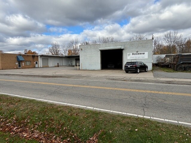 1666 McMyler St, Warren, OH à louer - Photo du bâtiment - Image 2 de 4