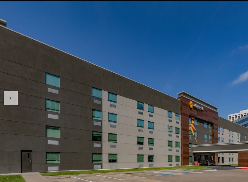 6790 Southwest Fwy, Houston, TX à vendre - Photo du bâtiment - Image 3 de 29