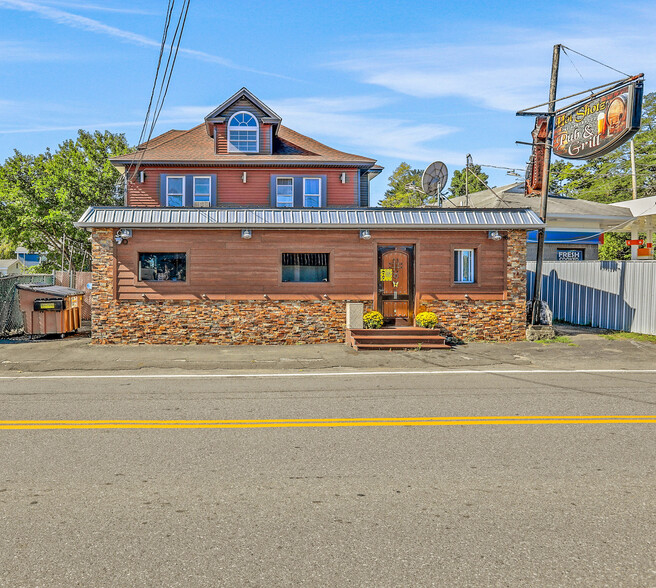 8 42nd St, Kerhonkson, NY for sale - Primary Photo - Image 1 of 1