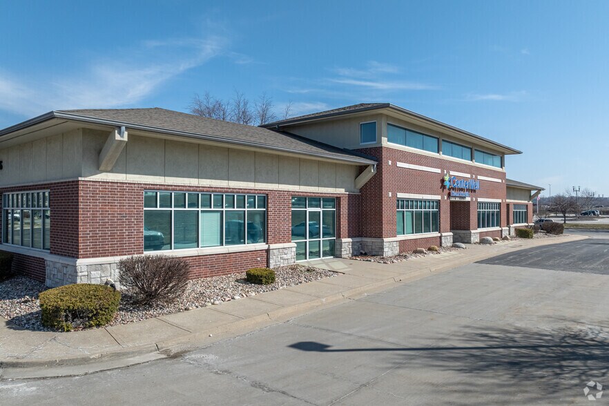 20101 E Jackson Dr, Independence, MO à louer - Photo principale - Image 1 de 20