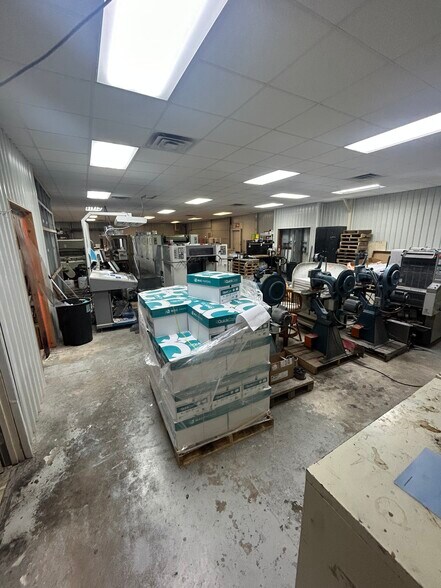 205 N Mantor Ave, Titusville, FL à vendre - Photo intérieure - Image 3 de 11