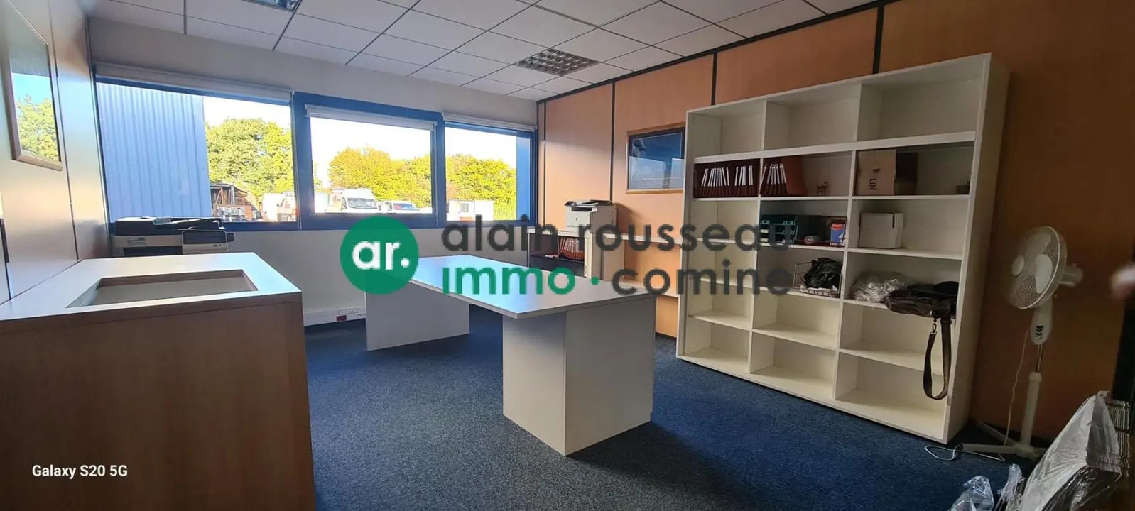 Bureau dans Écouflant à louer Photo intérieure- Image 1 de 5