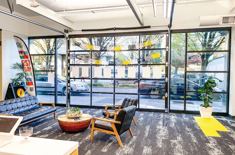 132 E Broadway, Eugene, OR à louer - Photo intérieure - Image 3 de 12