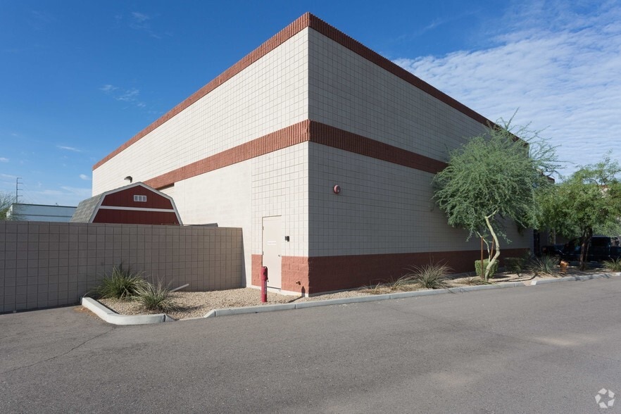 3225-3245 N Nevada St, Chandler, AZ à louer - Photo du bâtiment - Image 2 de 3