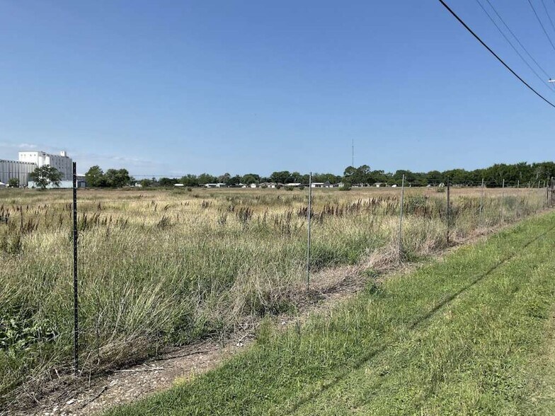 304 E York St, Ganado, TX à vendre - Photo du bâtiment - Image 2 de 4