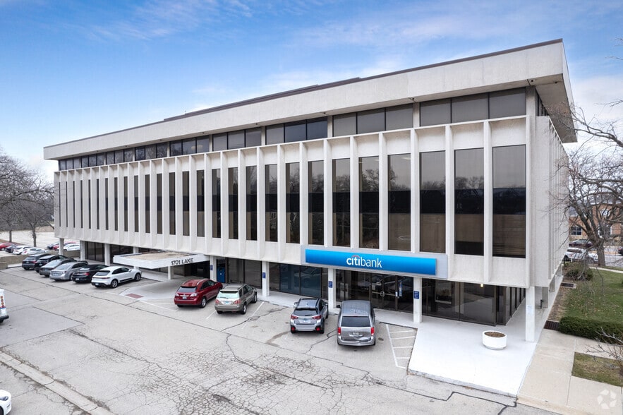 1701 E Lake Ave, Glenview, IL for lease - Building Photo - Image 1 of 16