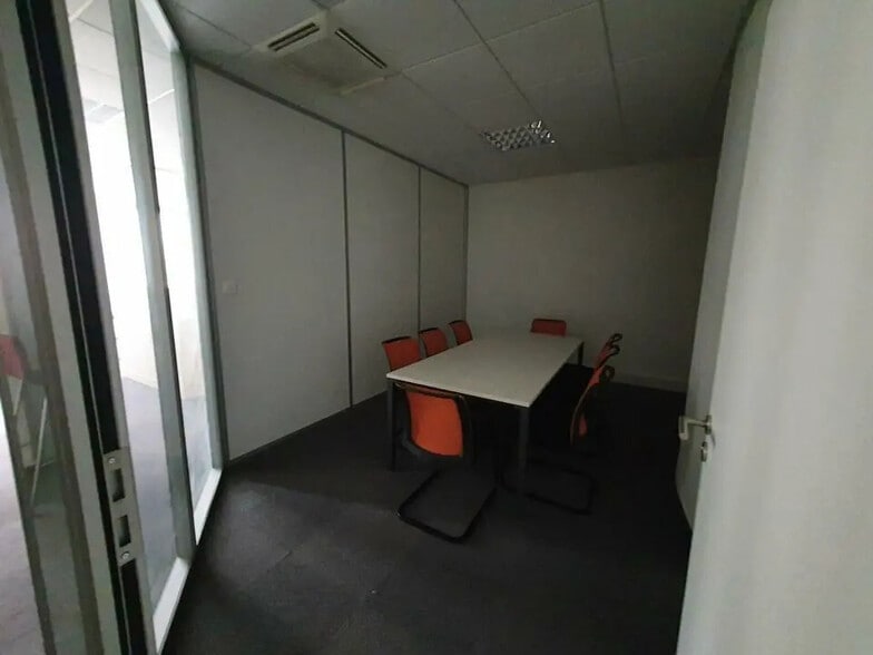 Office in Entzheim for lease - Interior Photo - Image 3 of 7