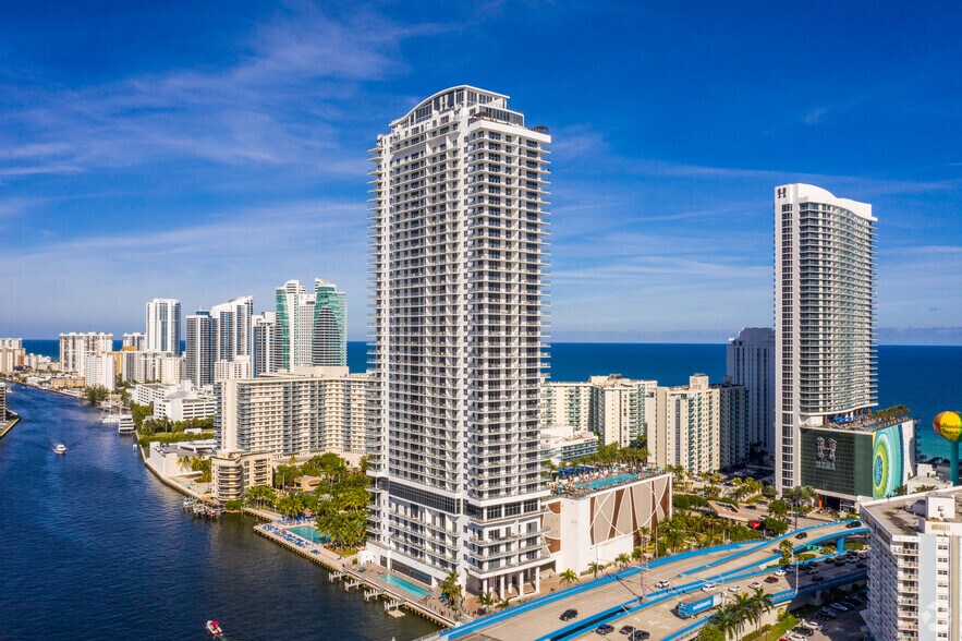 4010-4012 S Ocean Dr, Hollywood, FL à vendre - Photo du bâtiment - Image 3 de 9