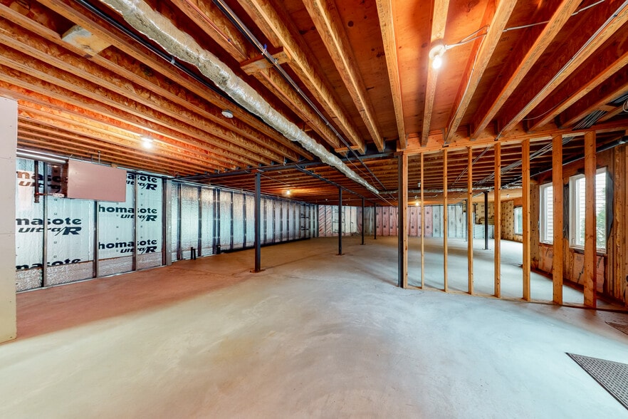 12 Washington St, Plainville, MA à louer - Photo intérieure - Image 3 de 5