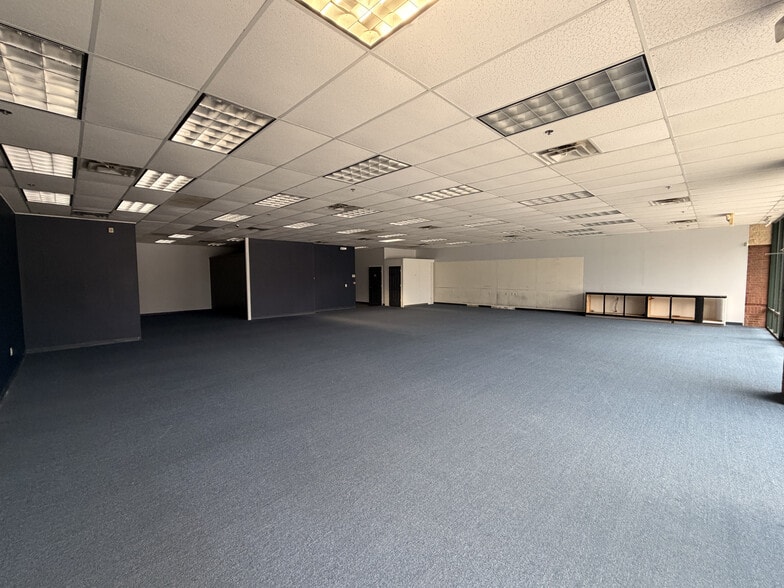 1860 Woodruff Rd, Greenville, SC for lease - Building Photo - Image 2 of 8