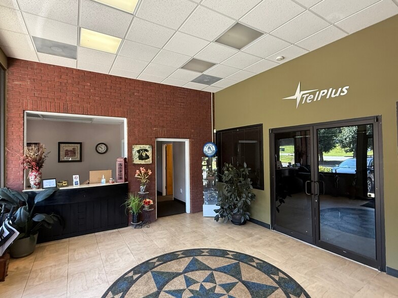 99 Grove Park Ln, Woodstock, GA à vendre - Photo du bâtiment - Image 3 de 29