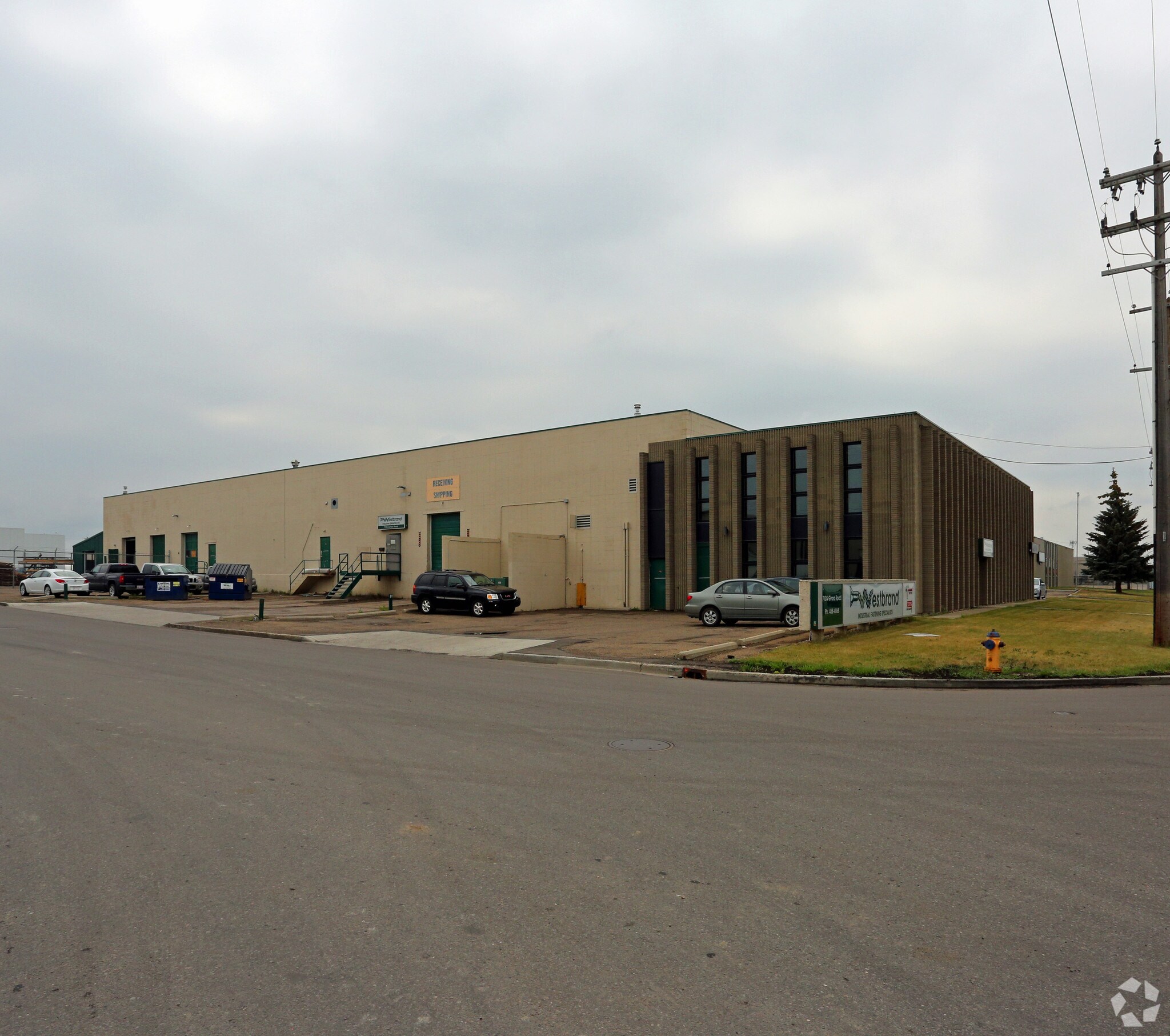 7105 Girard Rd NW, Edmonton, AB à vendre Photo principale- Image 1 de 1