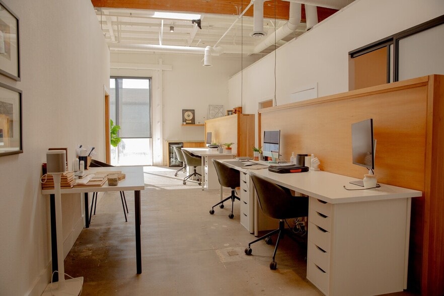 765 Baker St, Costa Mesa, CA for lease - Primary Photo - Image 1 of 9