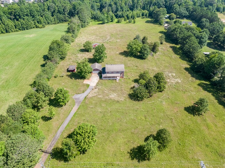 4840 Pisgah Rd, Cumming, GA à vendre - Photo du bâtiment - Image 2 de 7