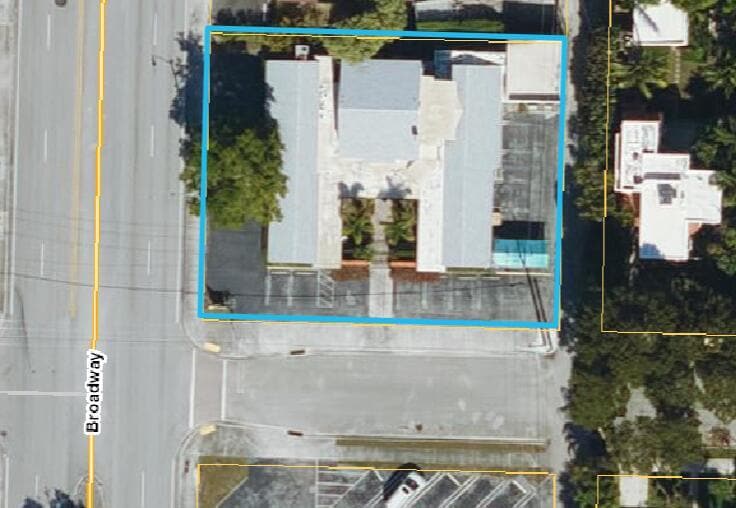 3600 Broadway, West Palm Beach, FL for lease Building Photo- Image 1 of 7
