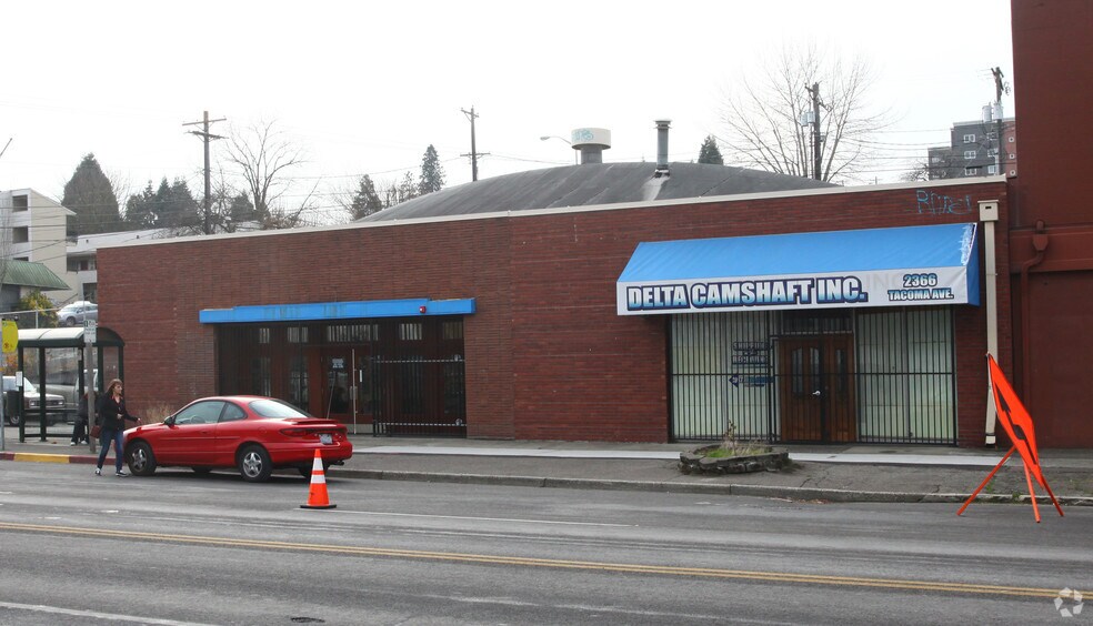 2366 Tacoma Ave S, Tacoma, WA à vendre - Photo du bâtiment - Image 2 de 2