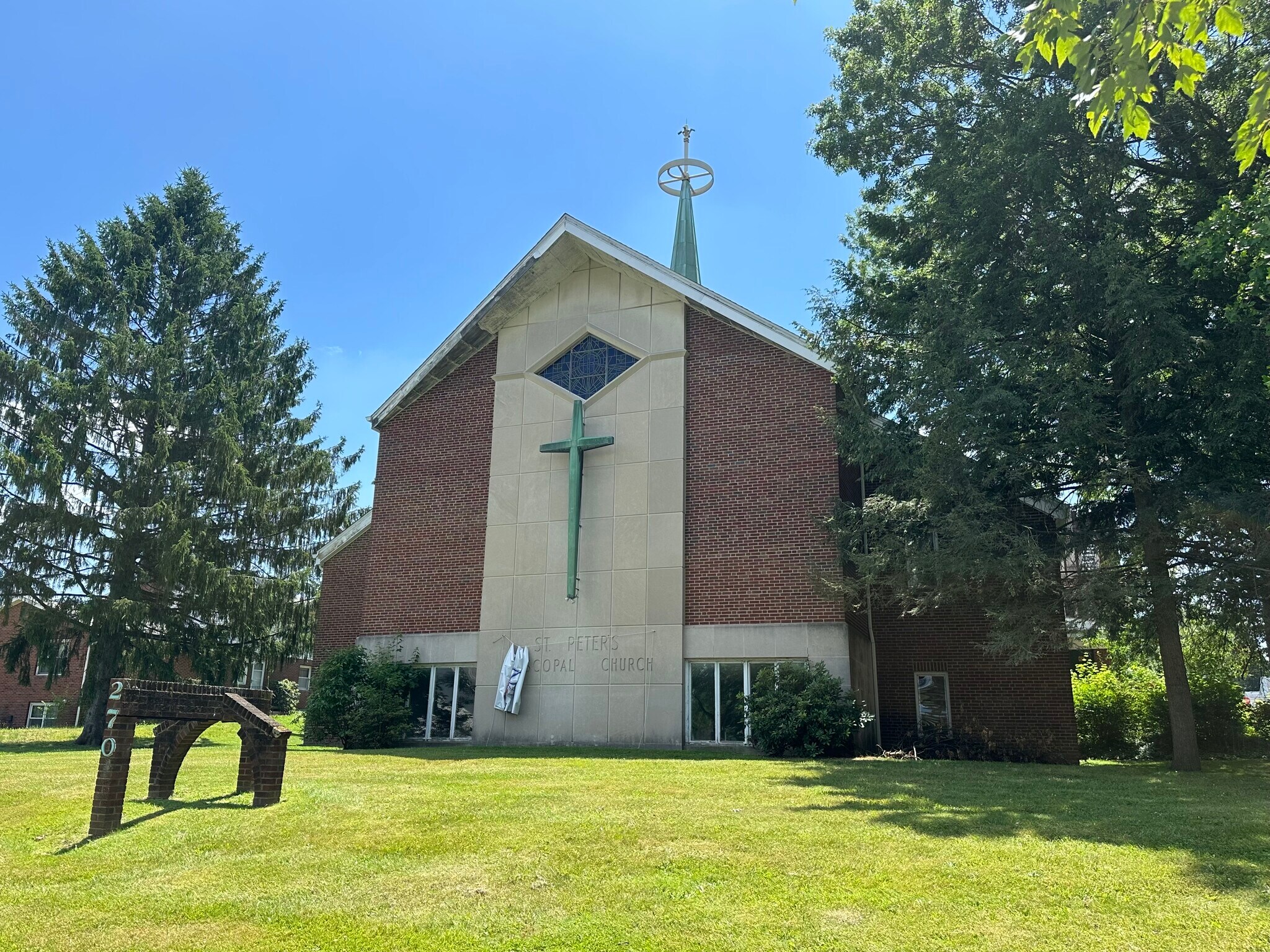 270 E Wilbeth Rd, Akron, OH à vendre Photo du bâtiment- Image 1 de 1