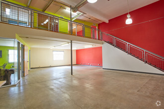 3838 Atlantic Ave, Long Beach, CA for lease Interior Photo- Image 1 of 5