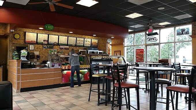 16088 NE Sandy Blvd, Portland, OR à vendre - Photo intérieure - Image 3 de 10