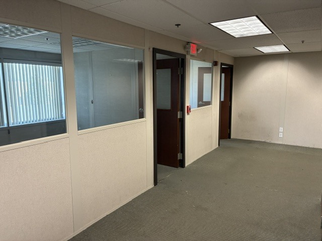 2455 Wisconsin Ave, Downers Grove, IL for lease - Building Photo - Image 3 of 7