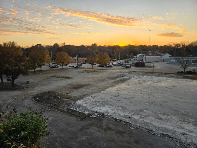 More details for 11200 E Truman Rd, Independence, MO - Retail for Sale