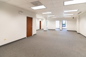 4415 W Harrison St, Hillside, IL for lease Interior Photo- Image 2 of 4