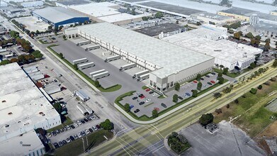 11400 NW 32nd Ave, Miami, FL - AERIAL  map view